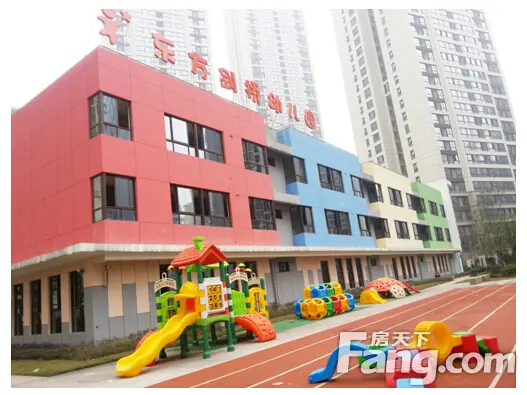 金融街融景城东方剑桥幼儿园实景