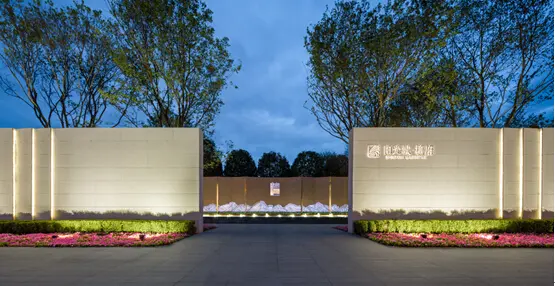 (阳光城•檀府销售中心实景)