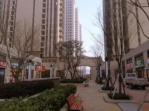 探秘交房半年后的绿地香树花城一期现状