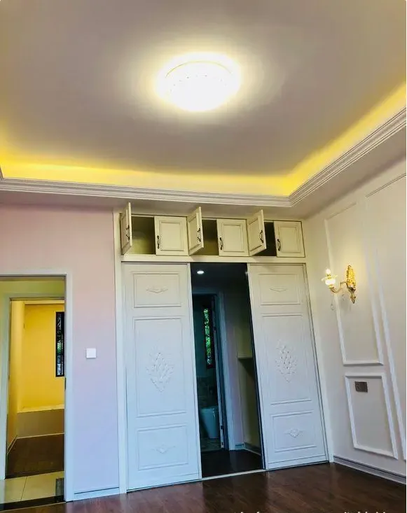 晒晒138平大户型,花18万多才完成整套硬装,吊顶柜子最漂亮