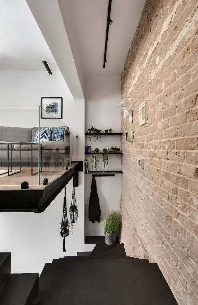 35平小户型带地下室楼板打通变挑高复式装完淋浴忘了装马桶